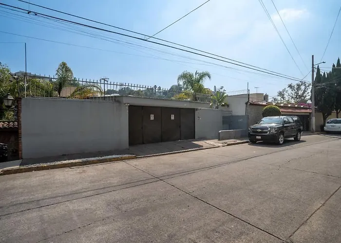 Group In Fun Yard 15 Min From Polanco! *